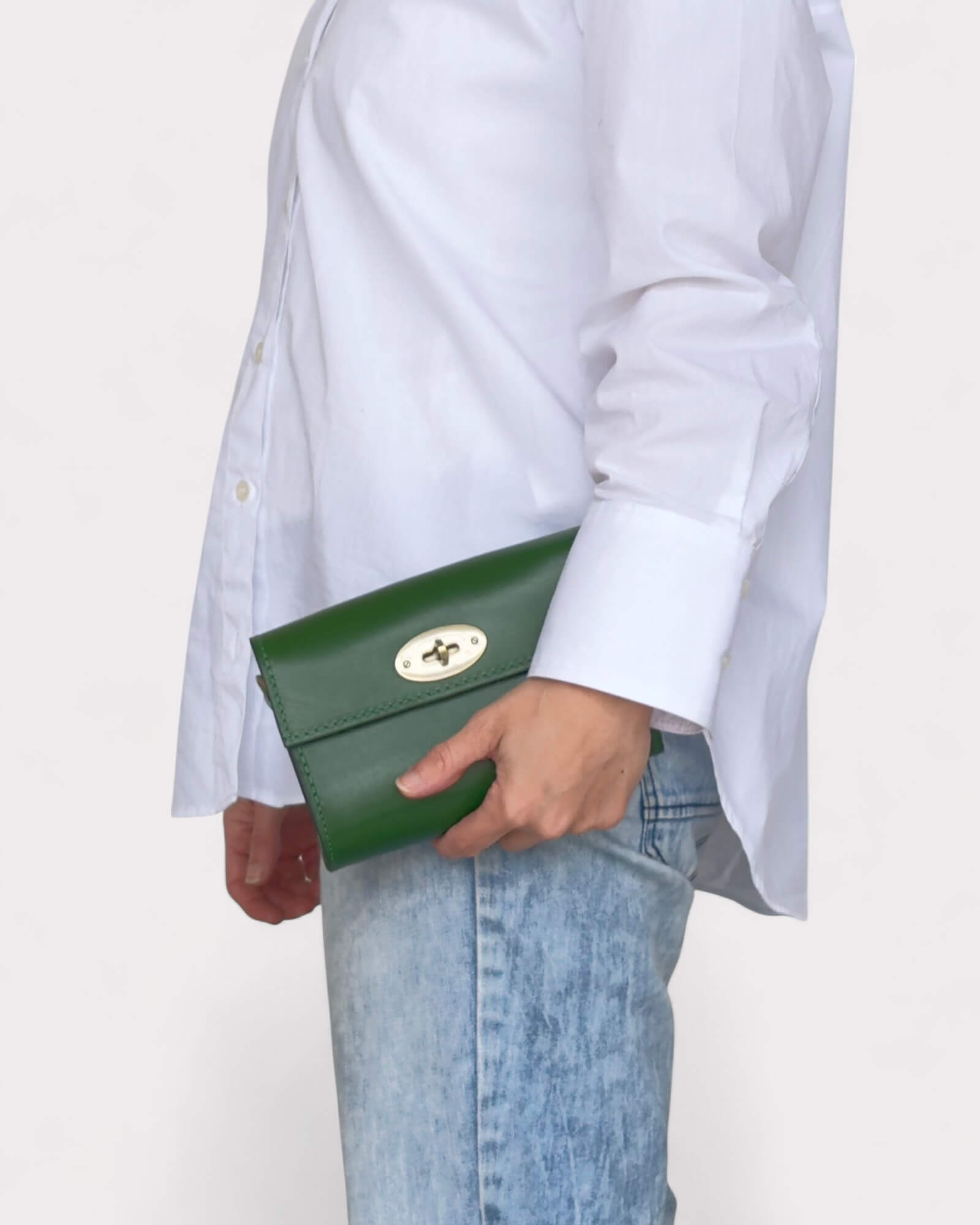 Mini Leather Green Crossbody Clutch – Handmade Artisan Phone Purse