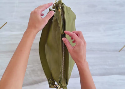 VIDEO INTERIOR LINING AND ORGANIZATION OF MARIA HOBO BAG
