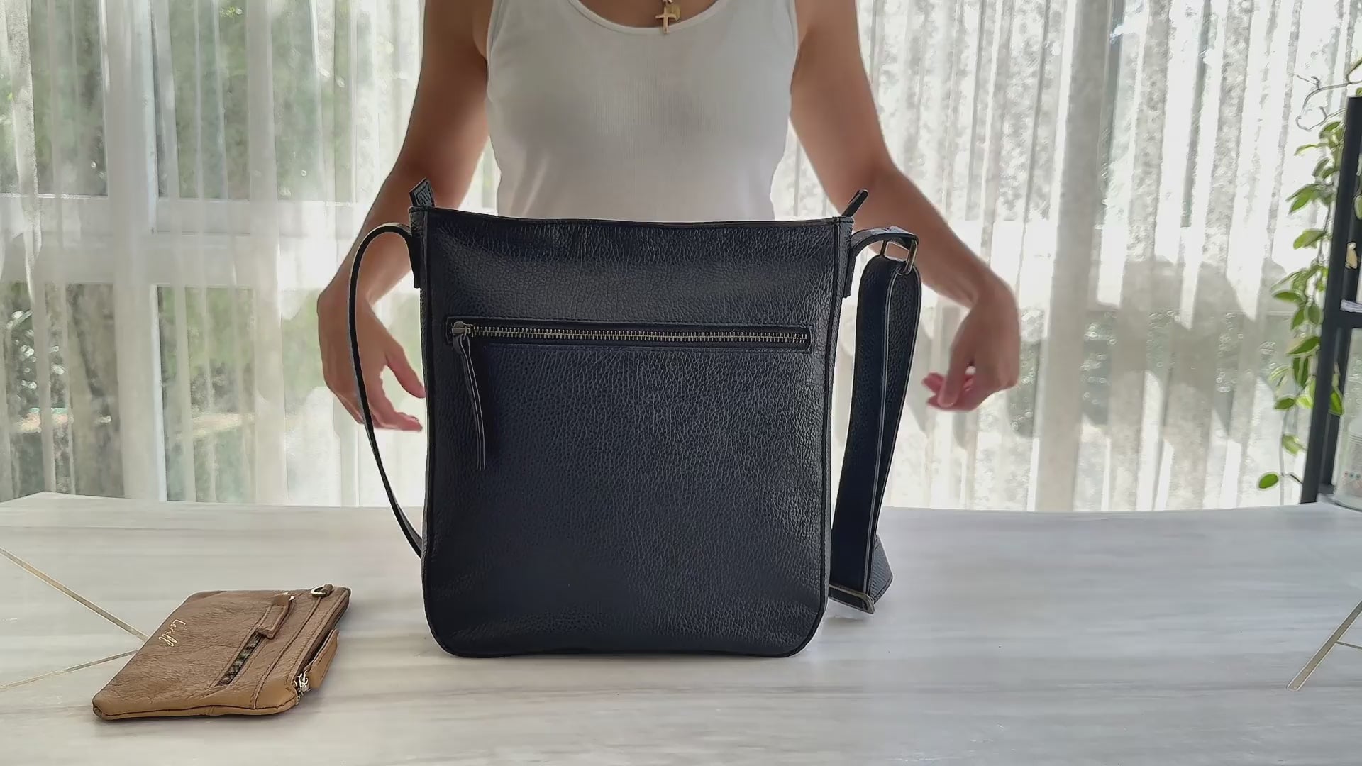 the pockets of stella crossbody 