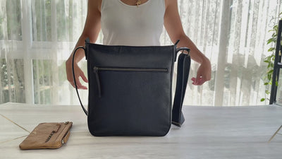 the pockets of stella crossbody 